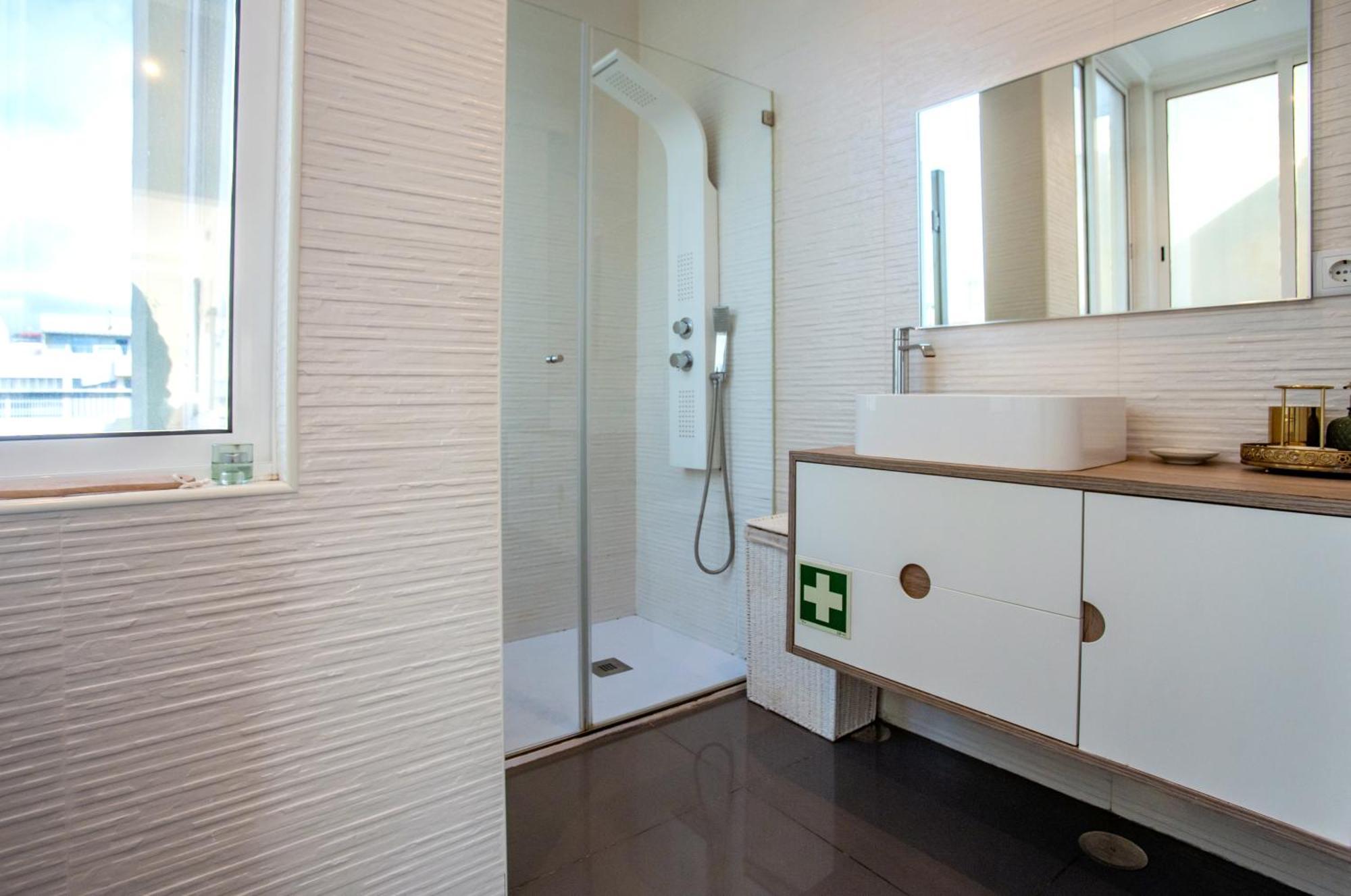Bright Apartment In Lissabon Exterior foto