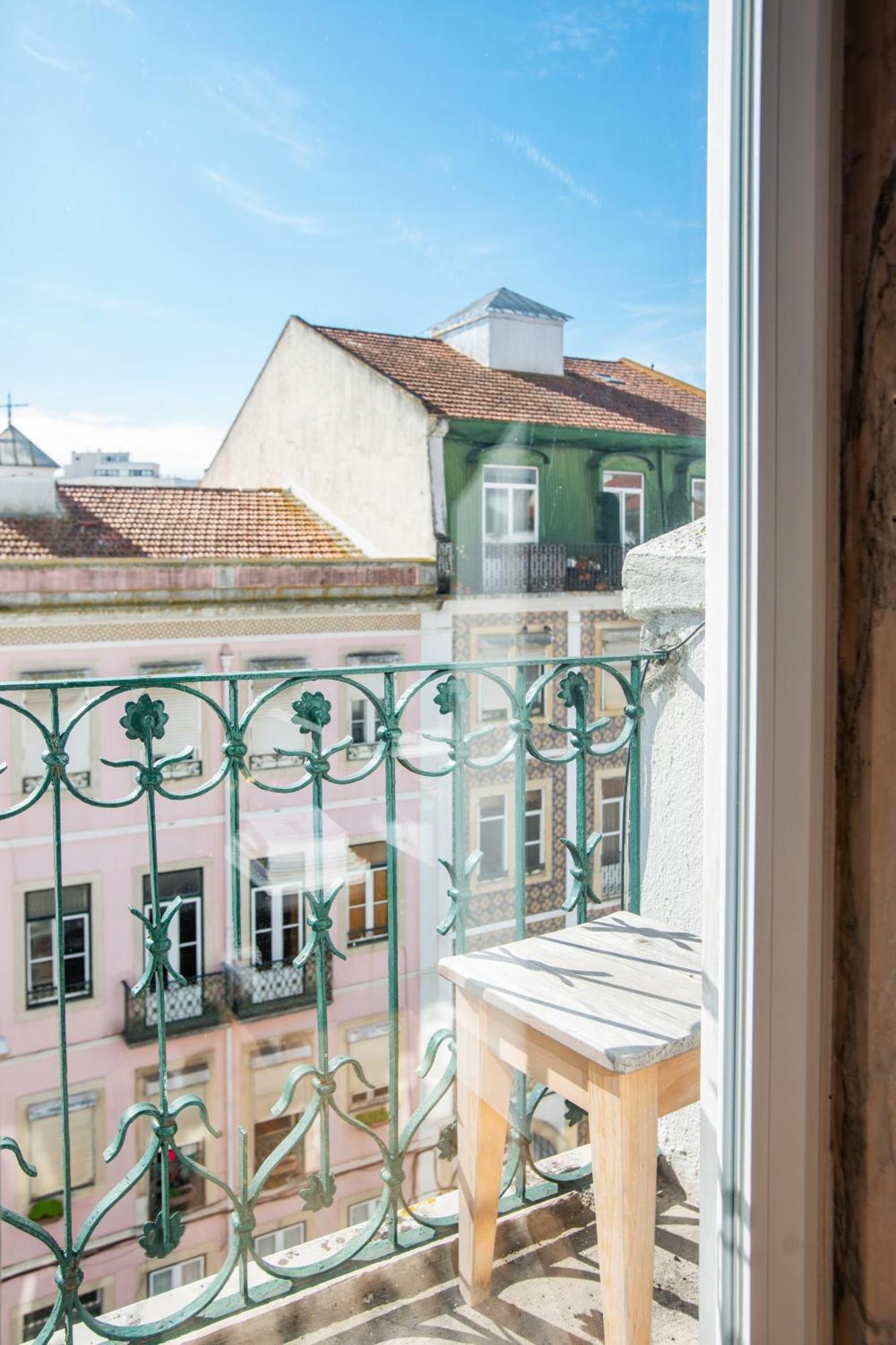 Bright Apartment In Lissabon Exterior foto